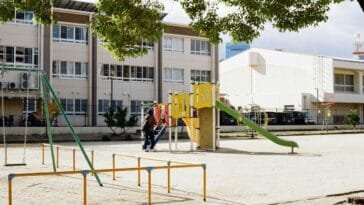 Alaikäisten rahapelaaminen lisääntyy: 14 % ysiluokkalaisista pojista pelaa viikoittain