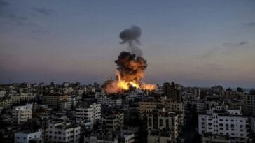 Toimittaja kertoo rajusta uhkailusta – Taustalla miljoonien dollarien vedot Iranin ohjusiskusta