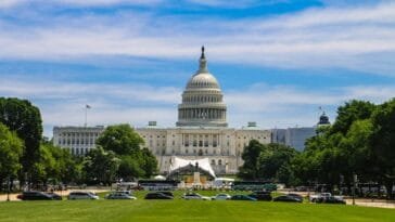 Arizona nosti rikossyytteet Kalshia vastaan – ennustemarkkinat uuden paineen alla Yhdysvalloissa