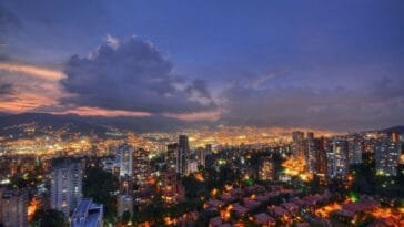 Kolumbia kääntää taas kurssia: nettipelaamisen vero muuttuu – 16 % kohdistuu nyt yhtiöihin