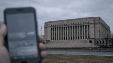 Rahapelilaki sallii sen, mitä tutkimus kieltää – markkinoinnin sääntely jää pahasti vajaaksi